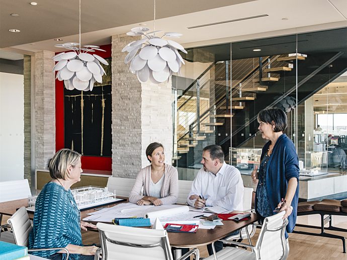 Office Environments Project Managers Ensure Success